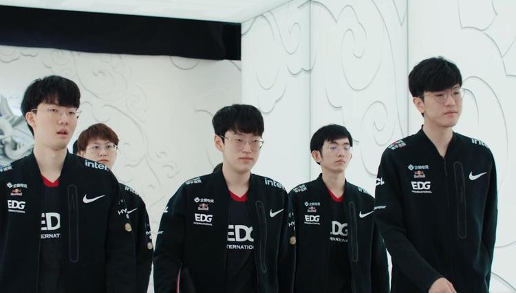 自己的竞技 自己的竞技