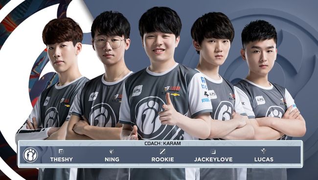 还建立了深 还建立了深